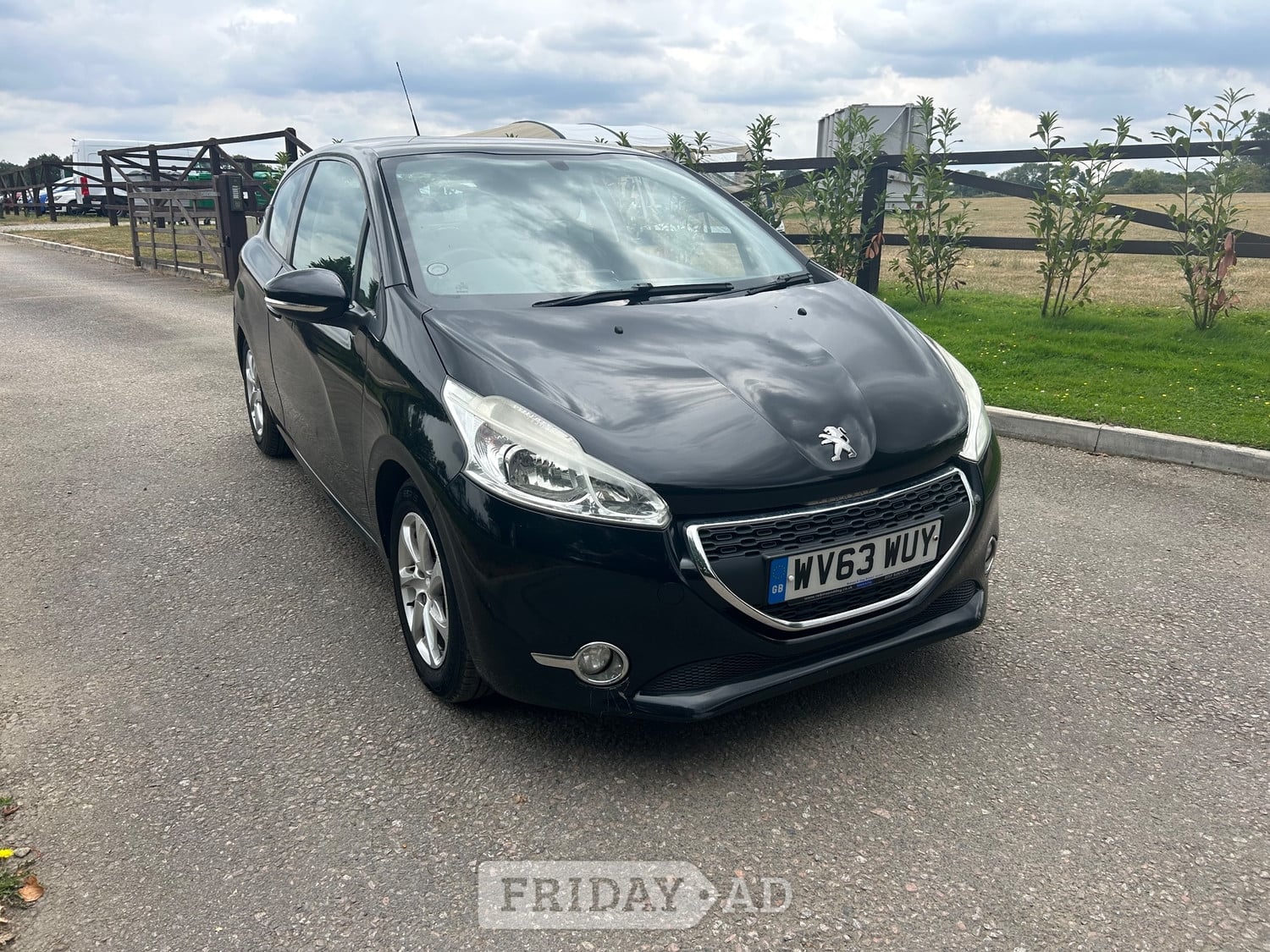 Peugeot 208 2013 in Sevenoaks