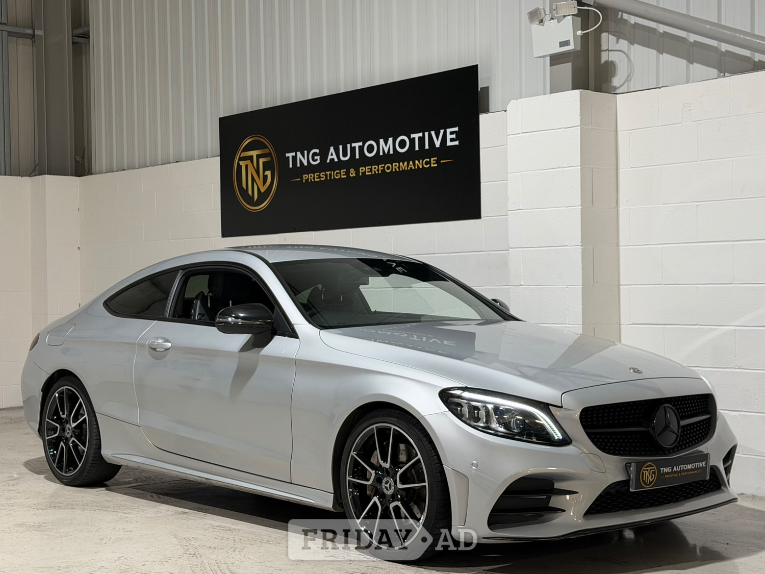 [ berth ]Mercedes-Benz C Class