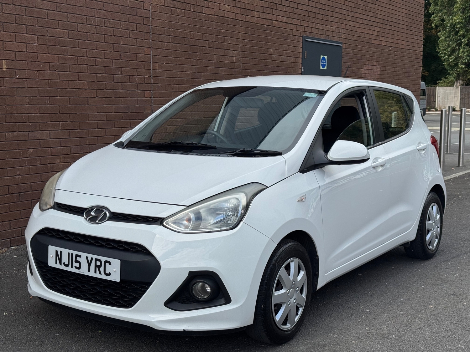 Hyundai i10 2015 - Cars in Ashford