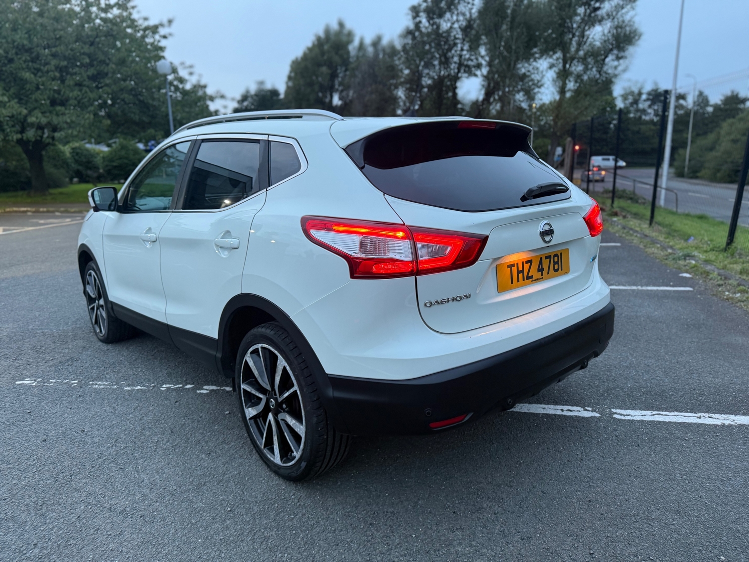 Nissan Qashqai 2015 - Cars