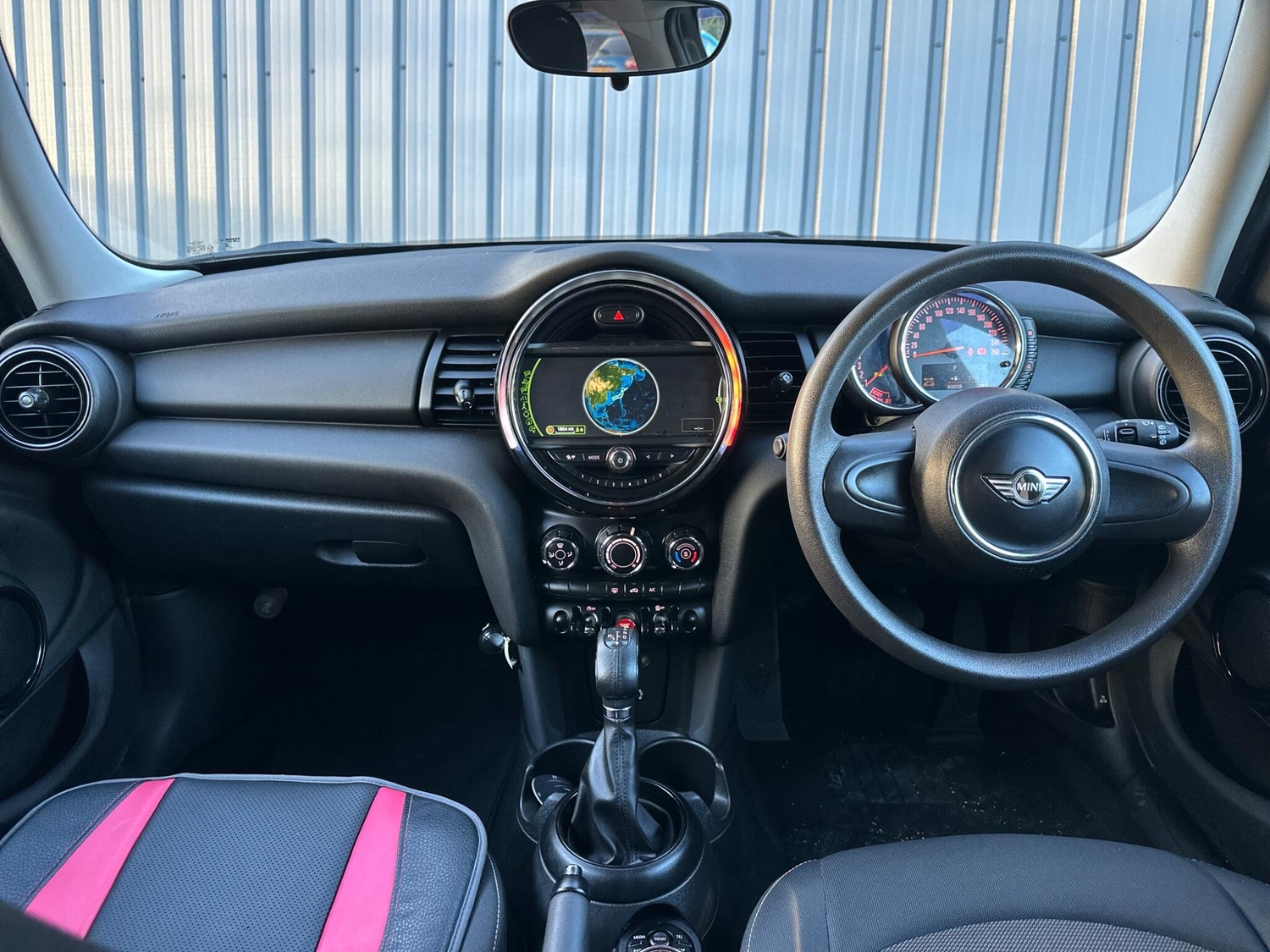 [ berth ]Mini Hatch