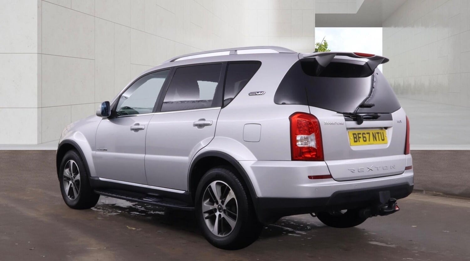 Ssangyong Rexton 2017 - Cars in Clevedon