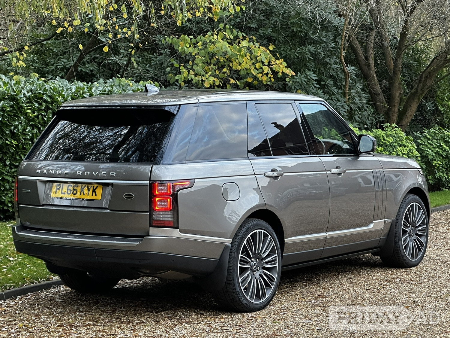Land Rover Range Rover 2016 - Cars in Lightwater
