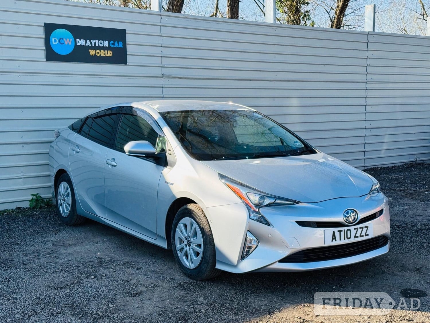 Toyota Prius 2018 - Cars in Hillingdon