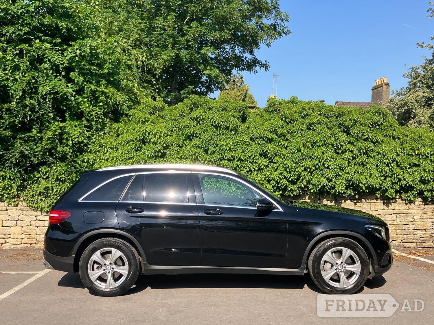 [ berth ]Mercedes-Benz GLC