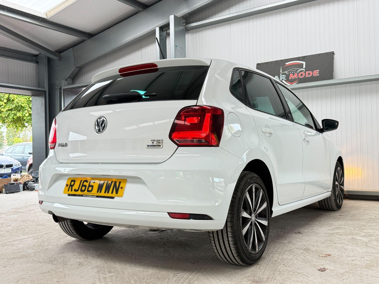 Volkswagen Polo 2016 - Cars in Hillingdon