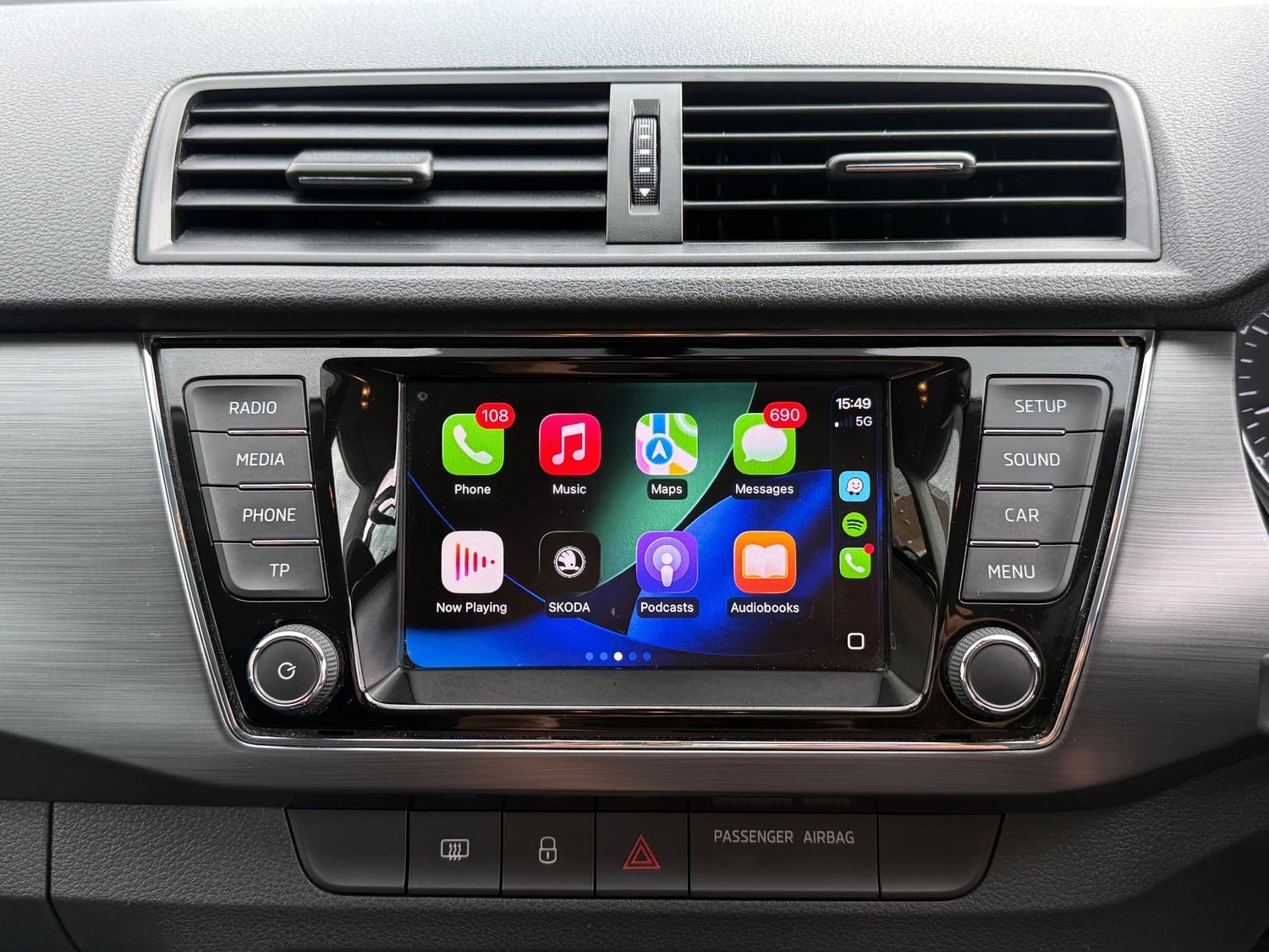 Skoda Fabia 2016 - Cars in Hillingdon