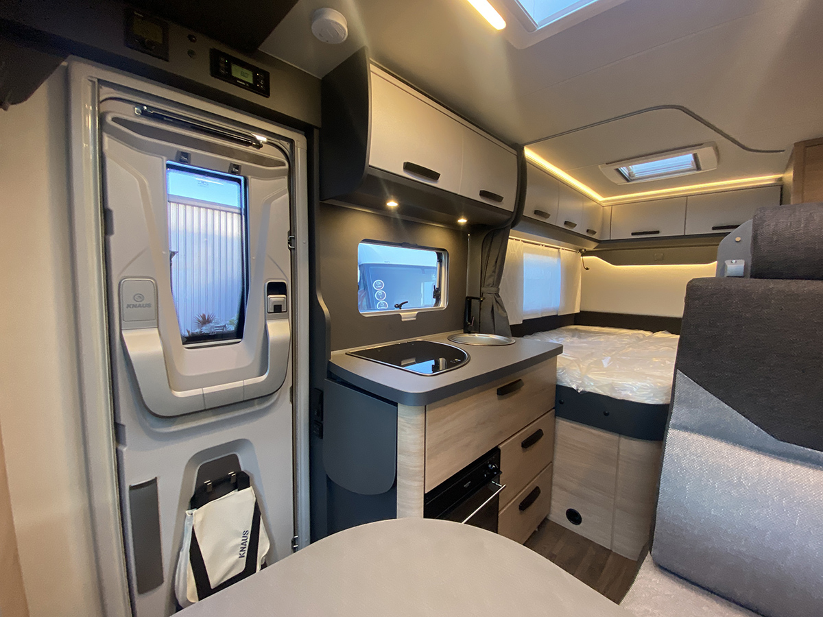 Knaus Live Ti Platinum Selection 590 MF 2026 for sale - Motorhomes & Caravans in Newark