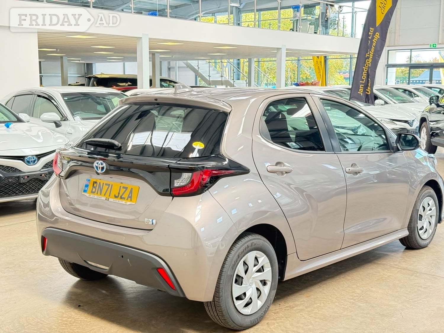 [ berth ]Toyota Yaris