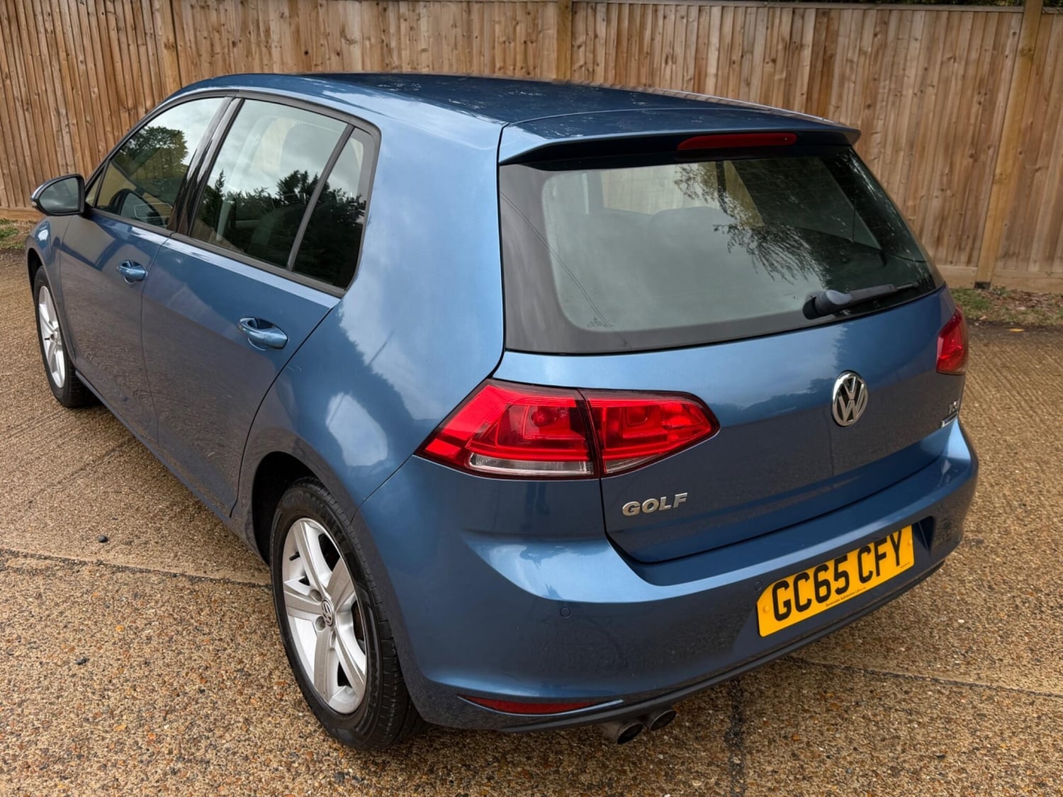 Volkswagen Golf 2016 - Cars