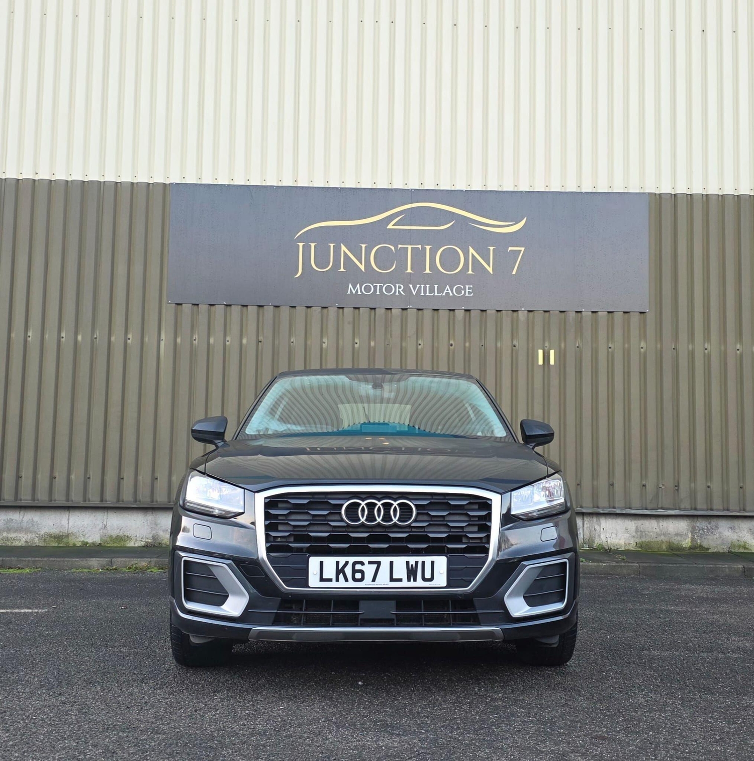 [ berth ]Audi Q2