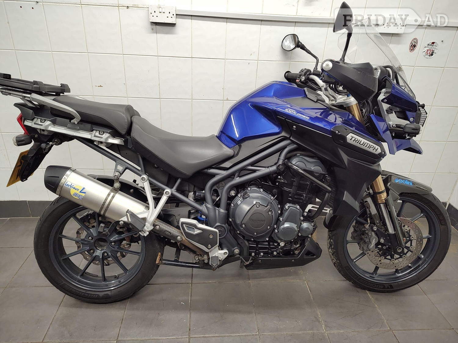Triumph Explorer 2013 - Motorbikes, Scooters & Quads