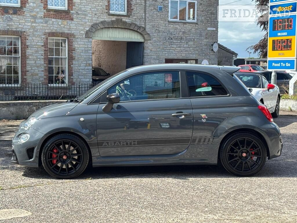 [ berth ]Abarth 595