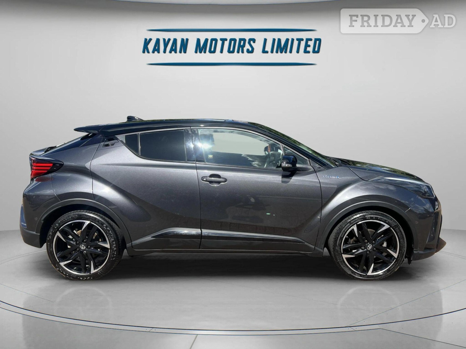[ berth ]Toyota C-HR