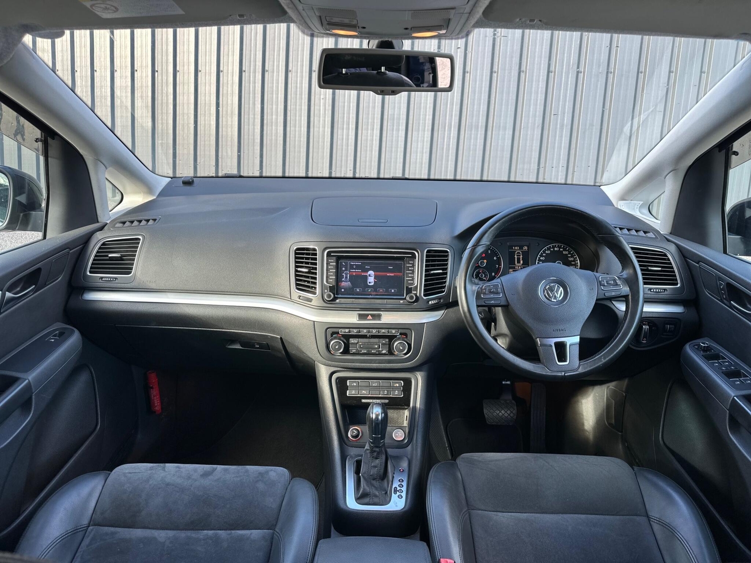 Volkswagen Sharan Farnham