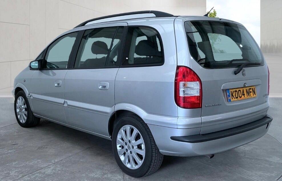 [ berth ]Vauxhall Zafira