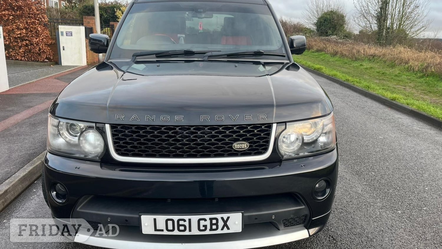 [ berth ]Land Rover Range Rover Sport
