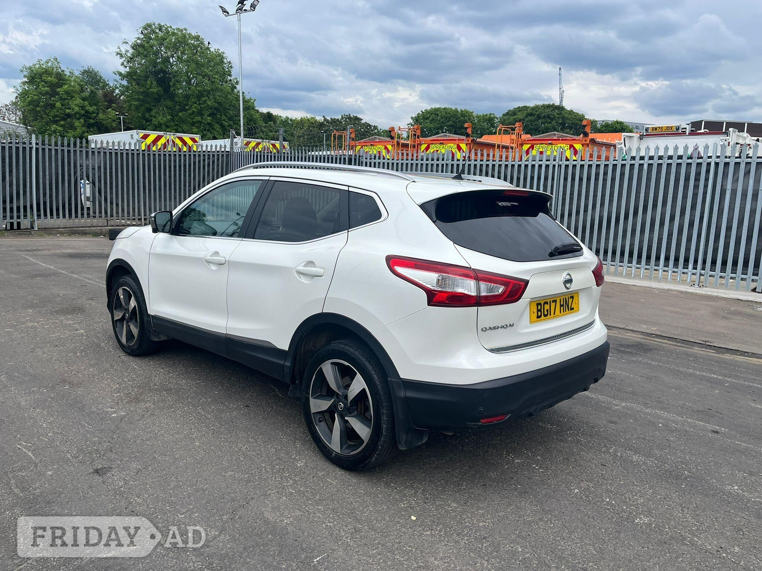 Nissan Qashqai 2017 - Cars in Wembley