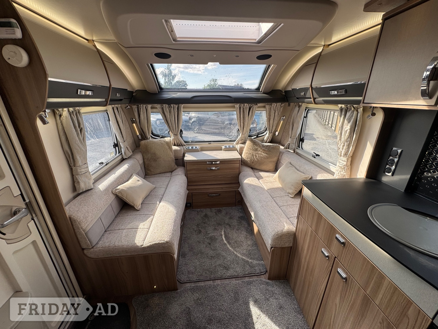Swift Elegance Grande 845 2021 - Motorhomes & Caravans