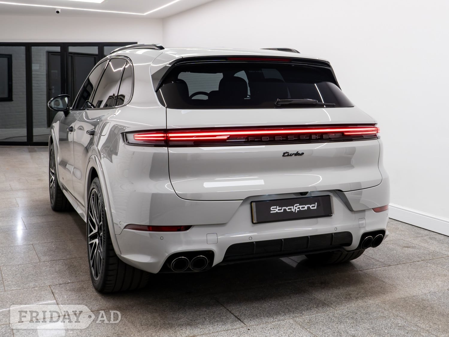 Porsche Cayenne 2024 - Cars in Brighton