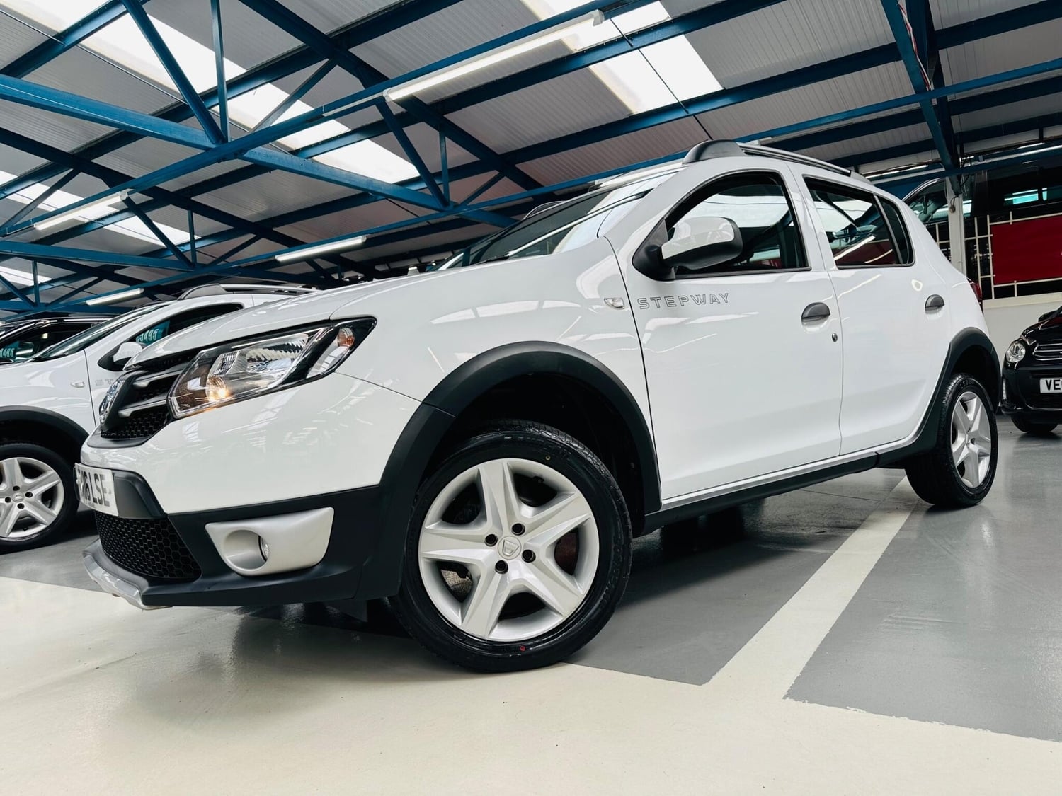 Dacia Sandero Stepway 2016 - Cars in Bolton
