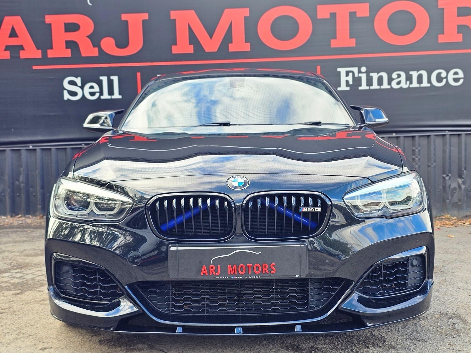 BMW 1 Series 2019 - Cars