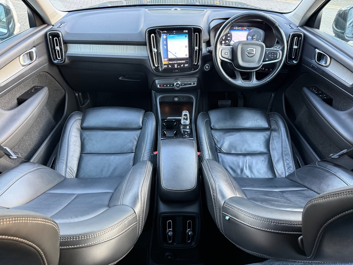 [ berth ]Volvo XC40
