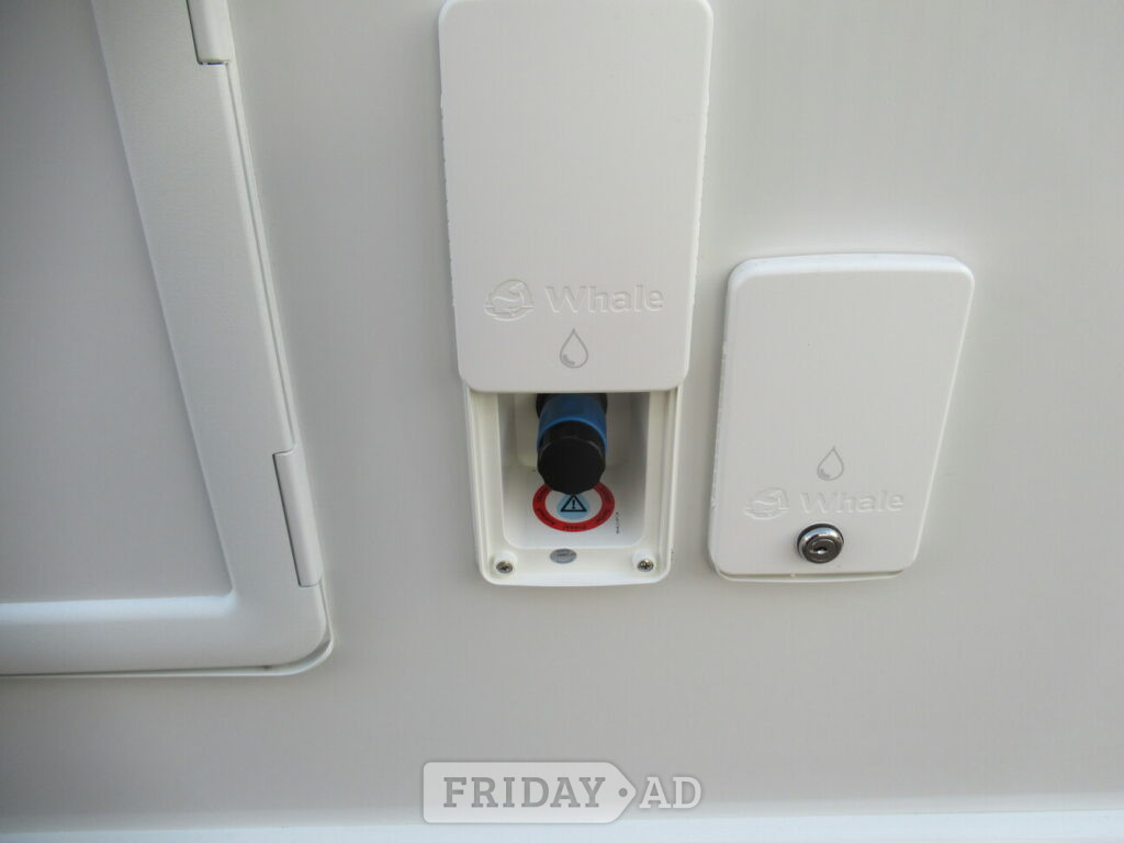 [4 berth ]Auto-Trail F-Line F60