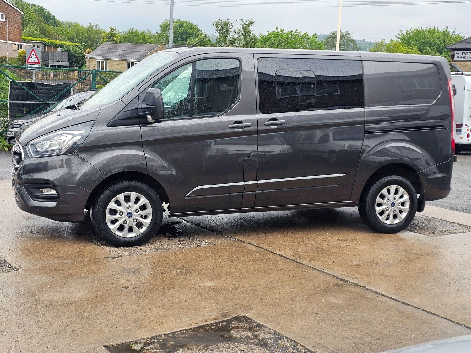 Ford , (2022) - Motorhomes & Caravans