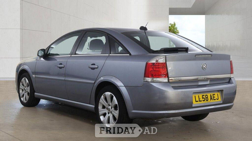 [ berth ]Vauxhall Vectra