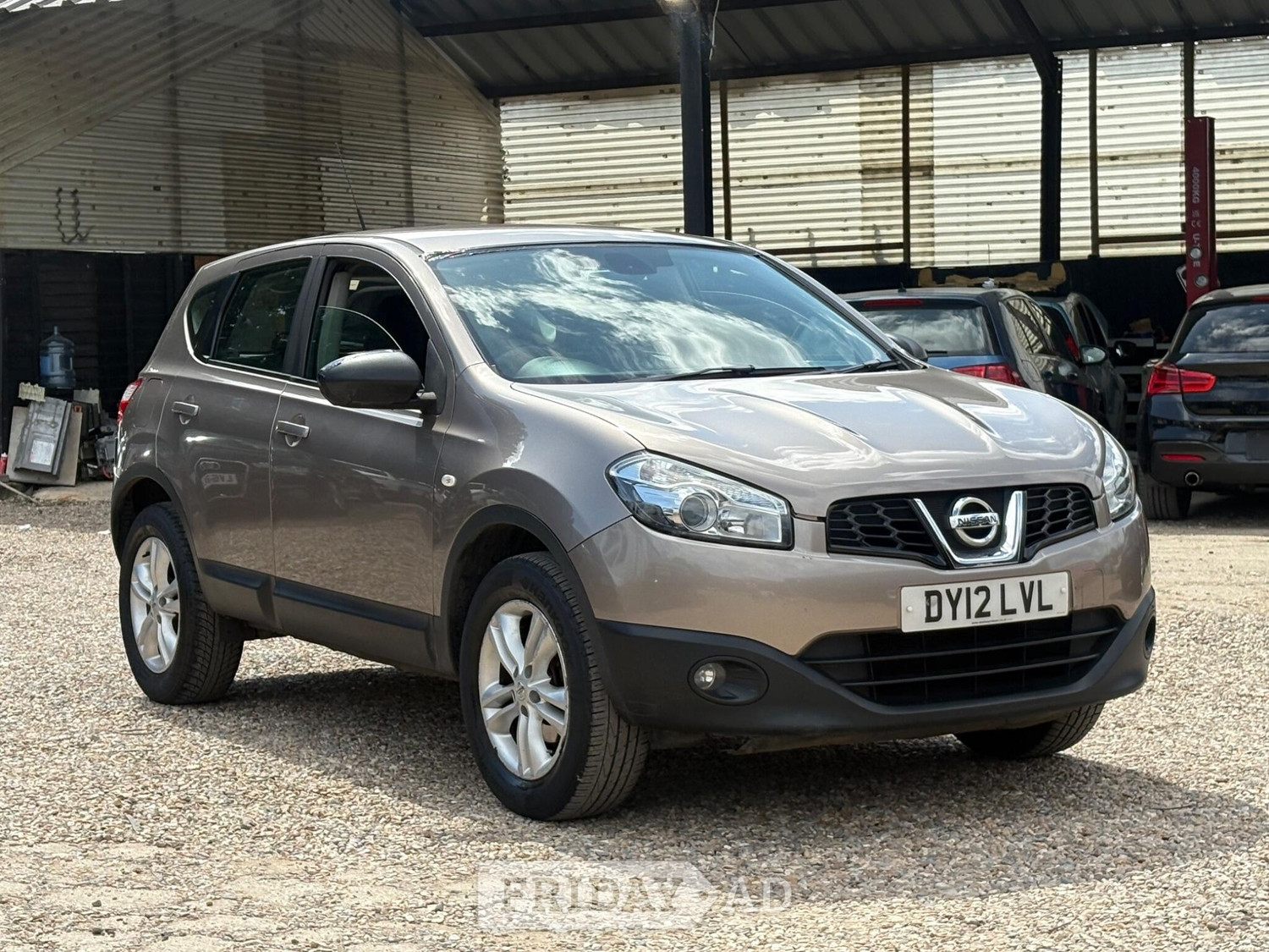 Nissan Qashqai 2012 - Cars