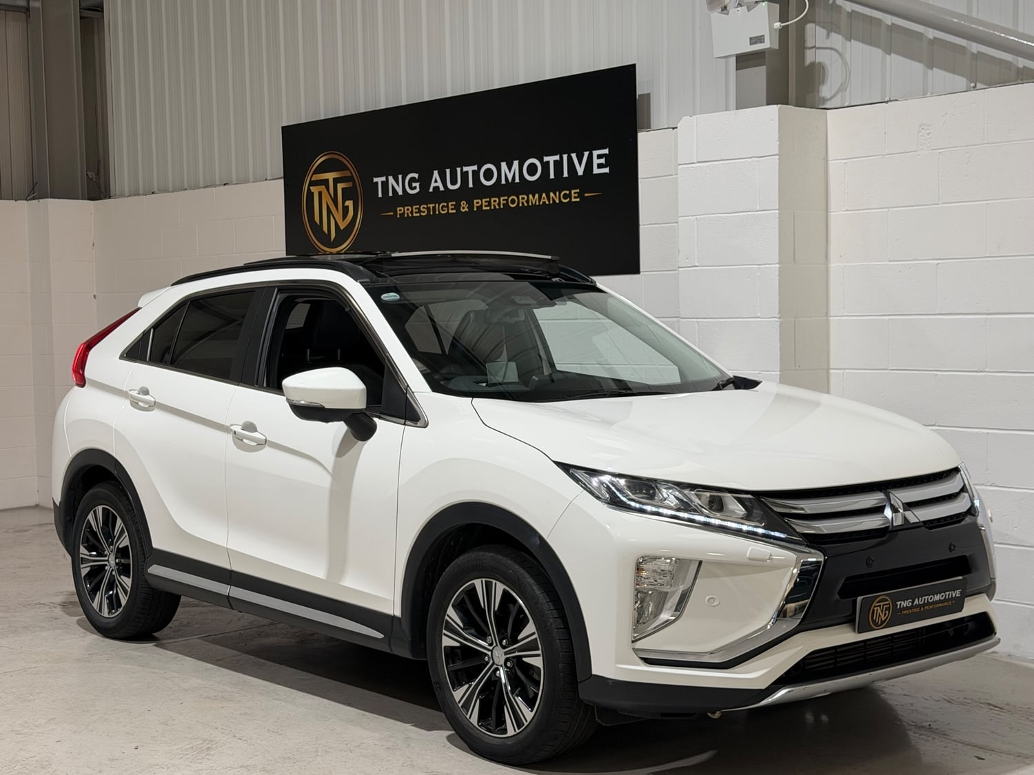 Mitsubishi Eclipse Cross 2019 - Cars in Croydon