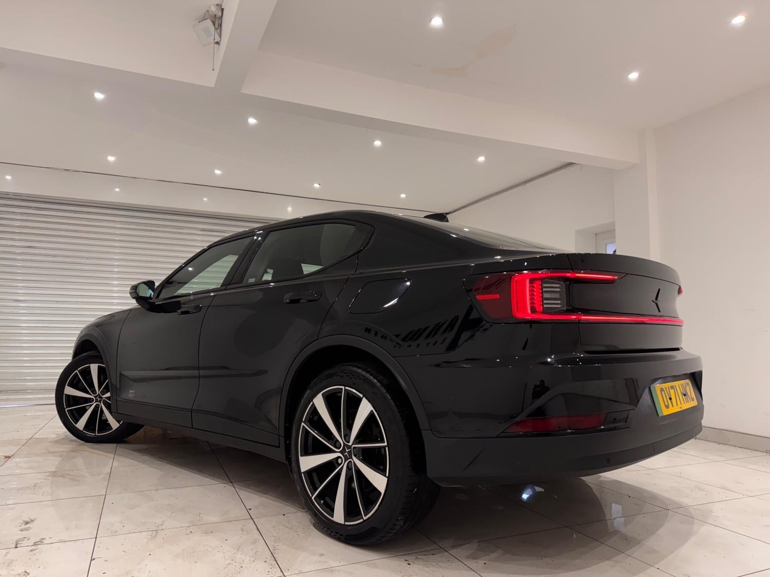 [ berth ]Polestar Polestar 2