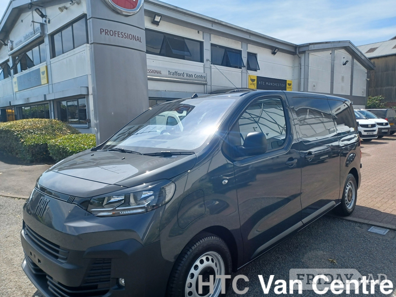 [ berth ]Fiat e-Scudo