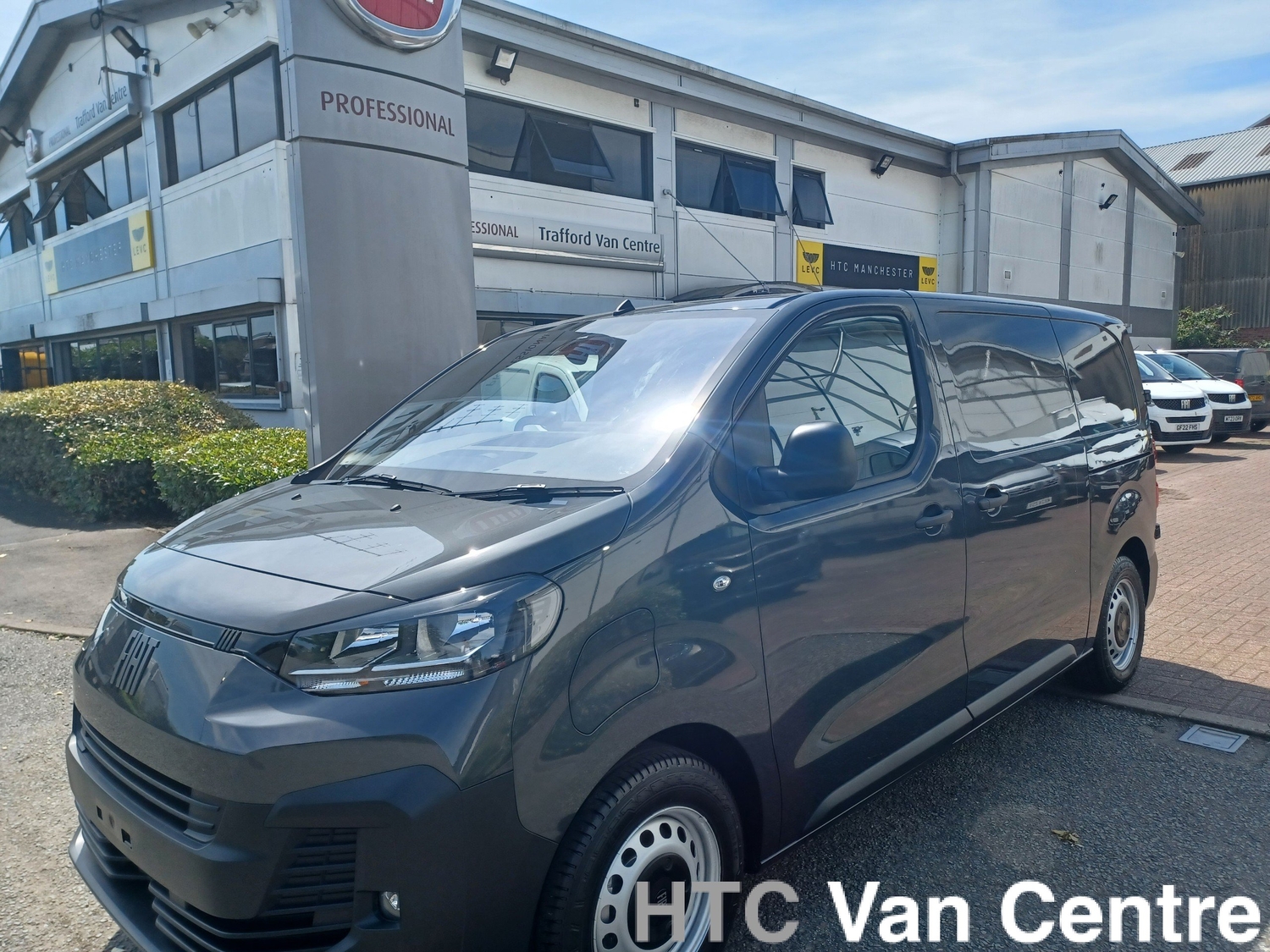 [ berth ]Fiat e-Scudo