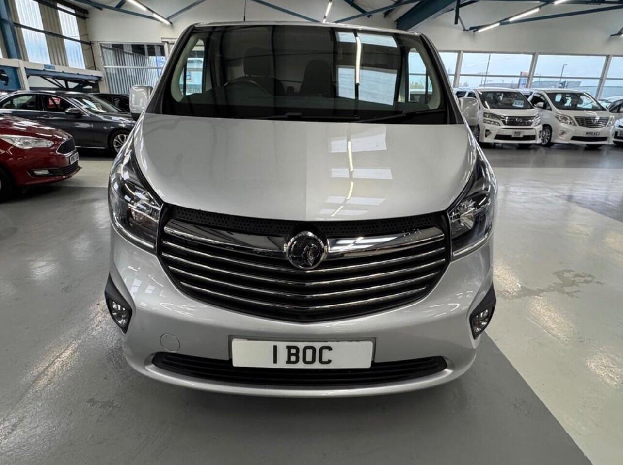 [ berth ]Vauxhall Vivaro