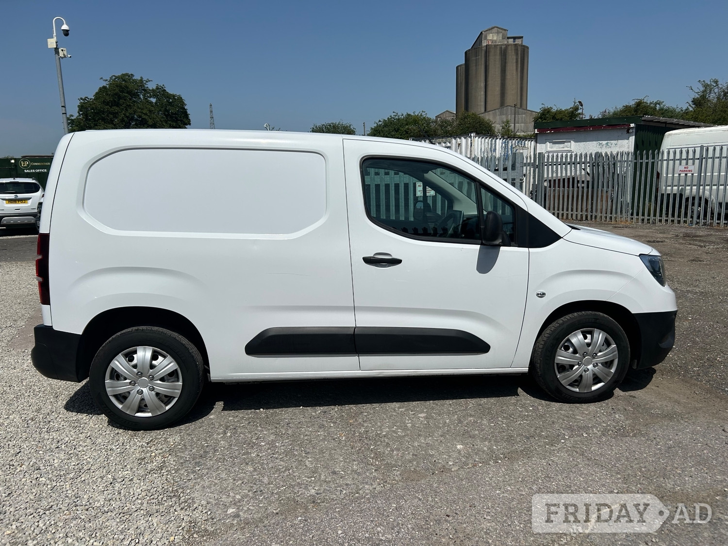 [ berth ]Vauxhall Combo
