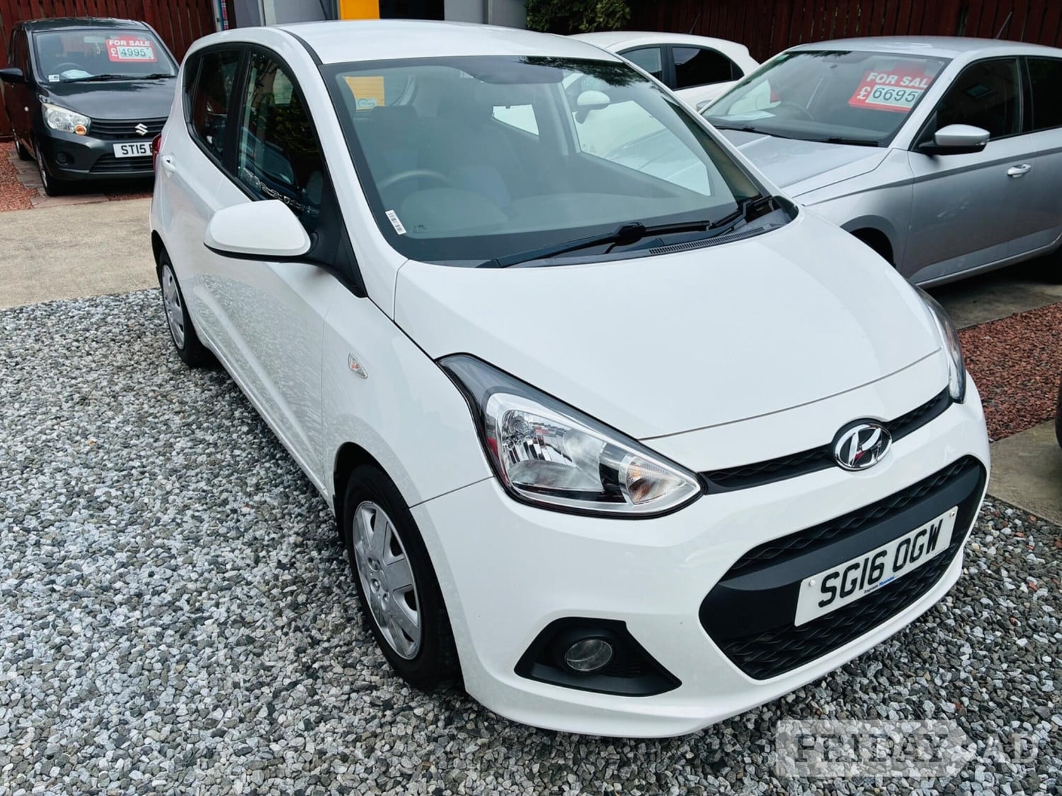 Hyundai i10 2016 - Cars in Wednesbury