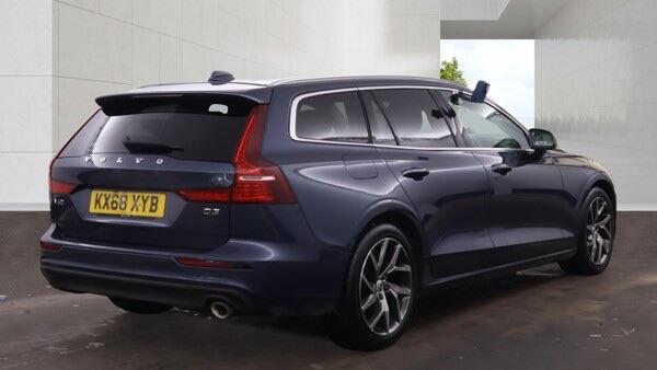 Volvo V60 2018 - Cars in Birmingham