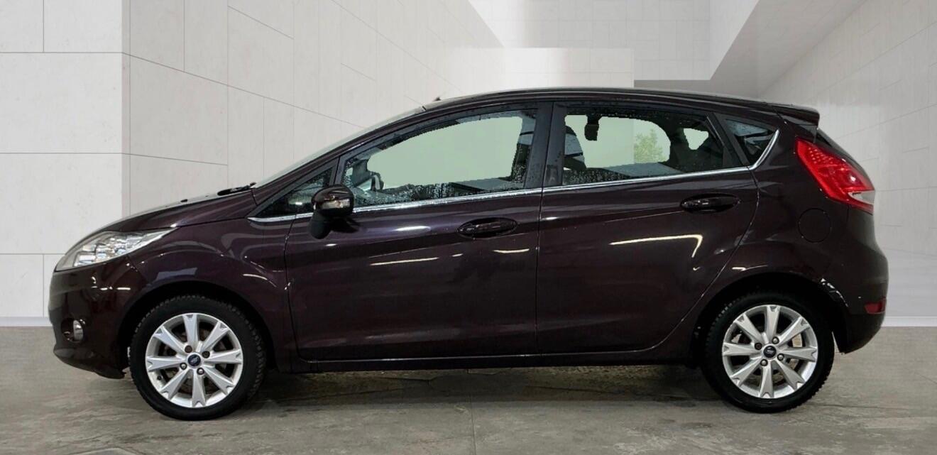Ford Fiesta 2009 - Cars
