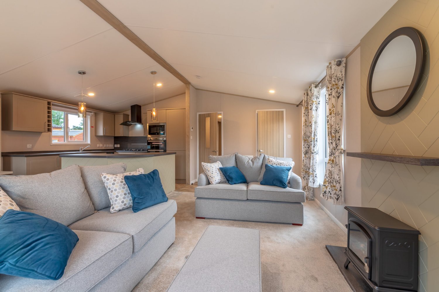 Brand new 2 bed Exclusive lodge, Fort Augustus, Loch Ness - Holiday Homes