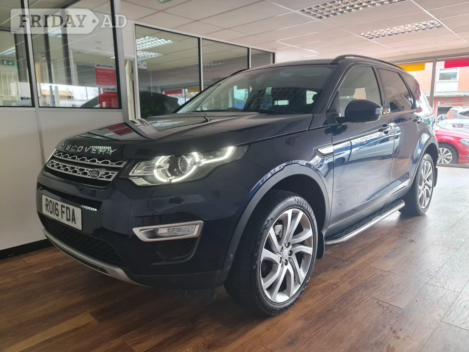 Land Rover Discovery Sport 2016 in Sandhurst