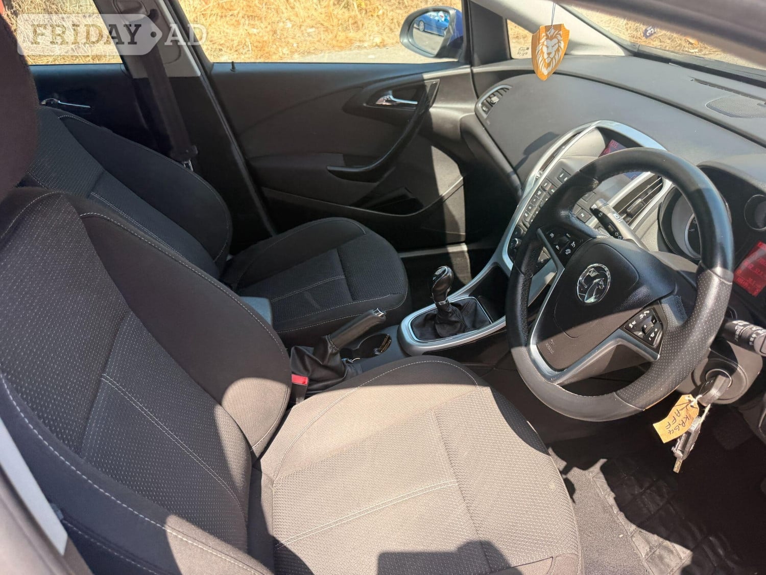 [ berth ]Vauxhall Astra