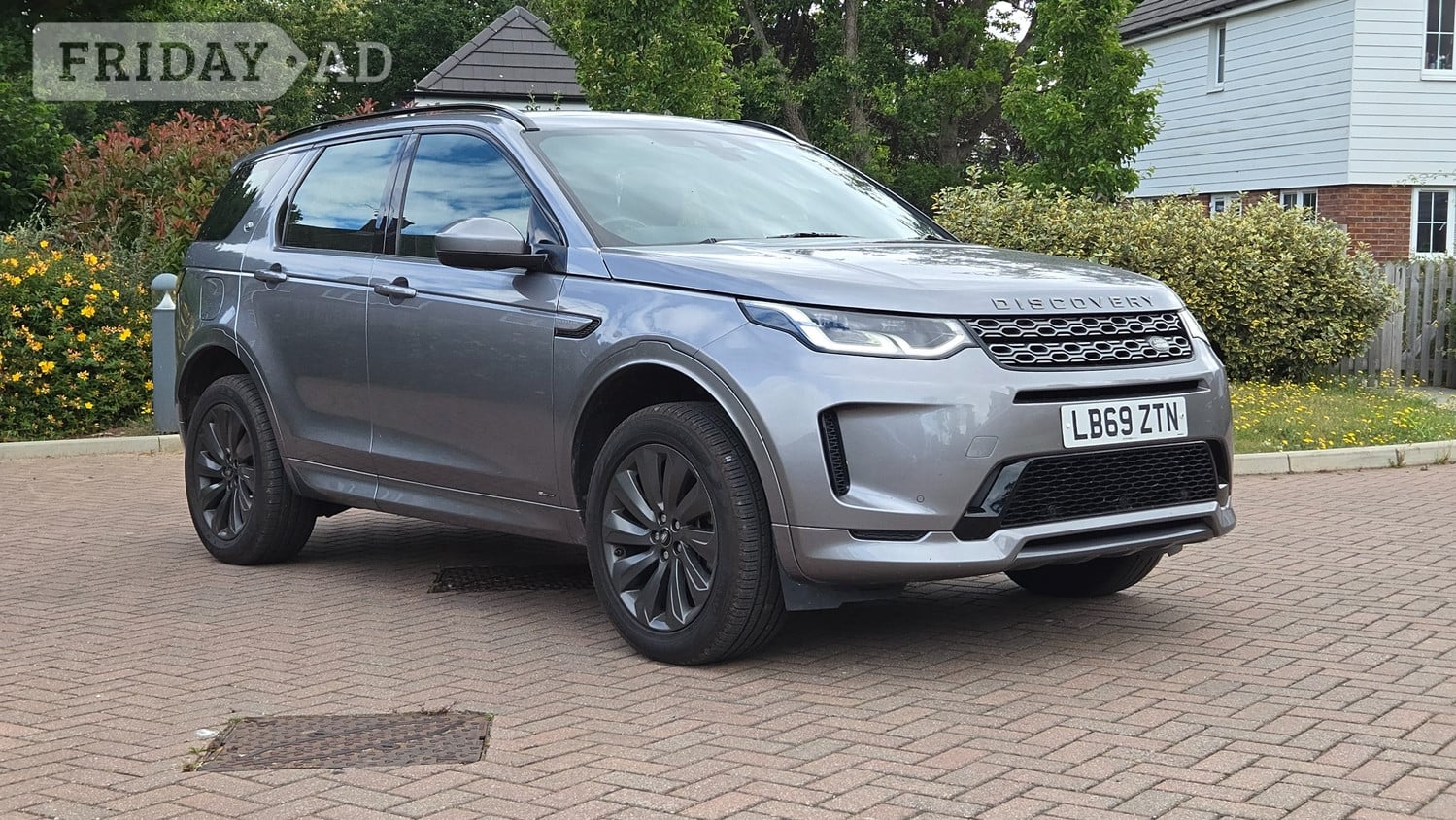 Land Rover Discovery Sport 2020 in St. Leonards-On-Sea