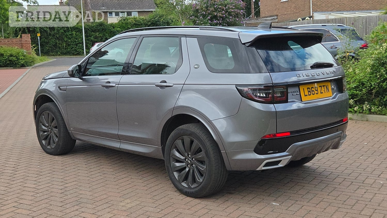 Land Rover Discovery Sport 2020 - Cars