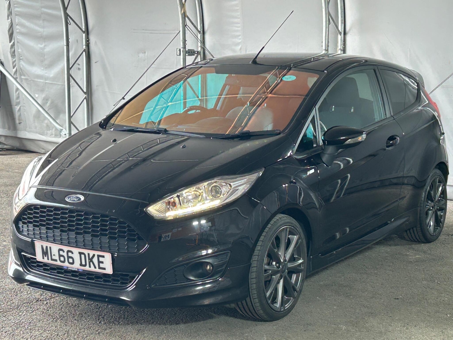 [ berth ]Ford Fiesta