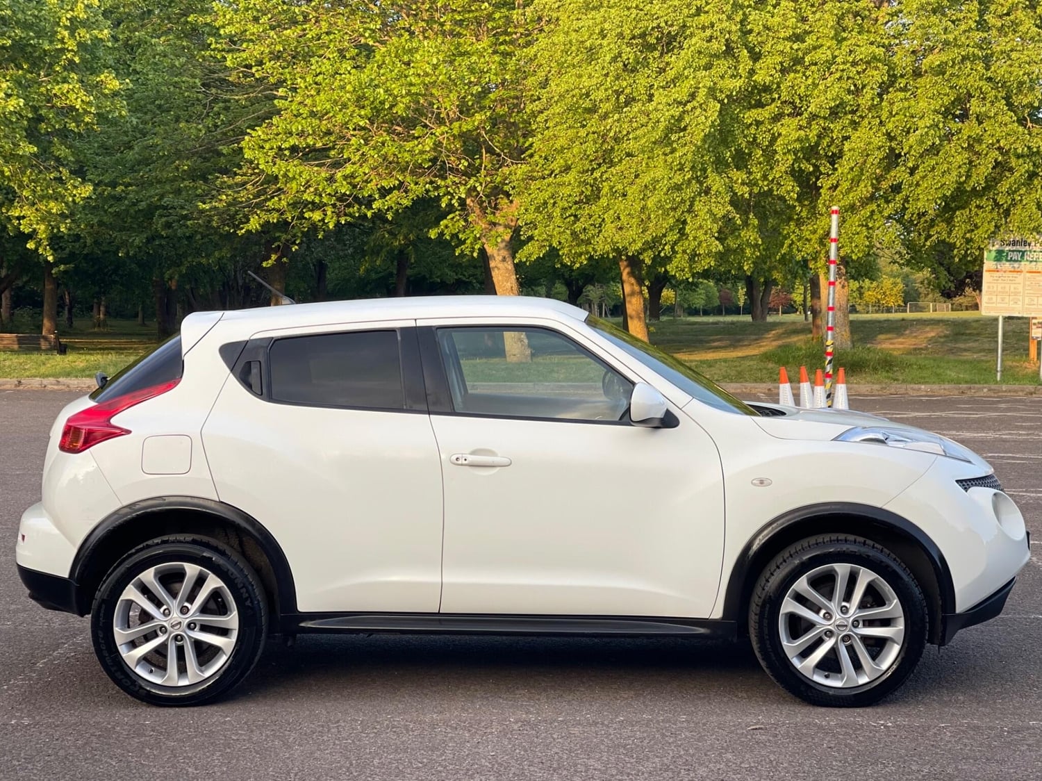 Nissan Juke 2011 - Cars