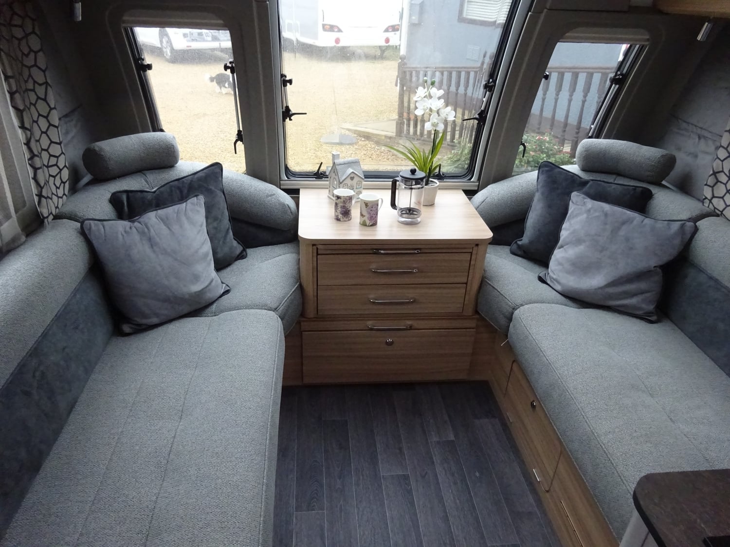 Bailey Alicanto 2024 - Motorhomes & Caravans