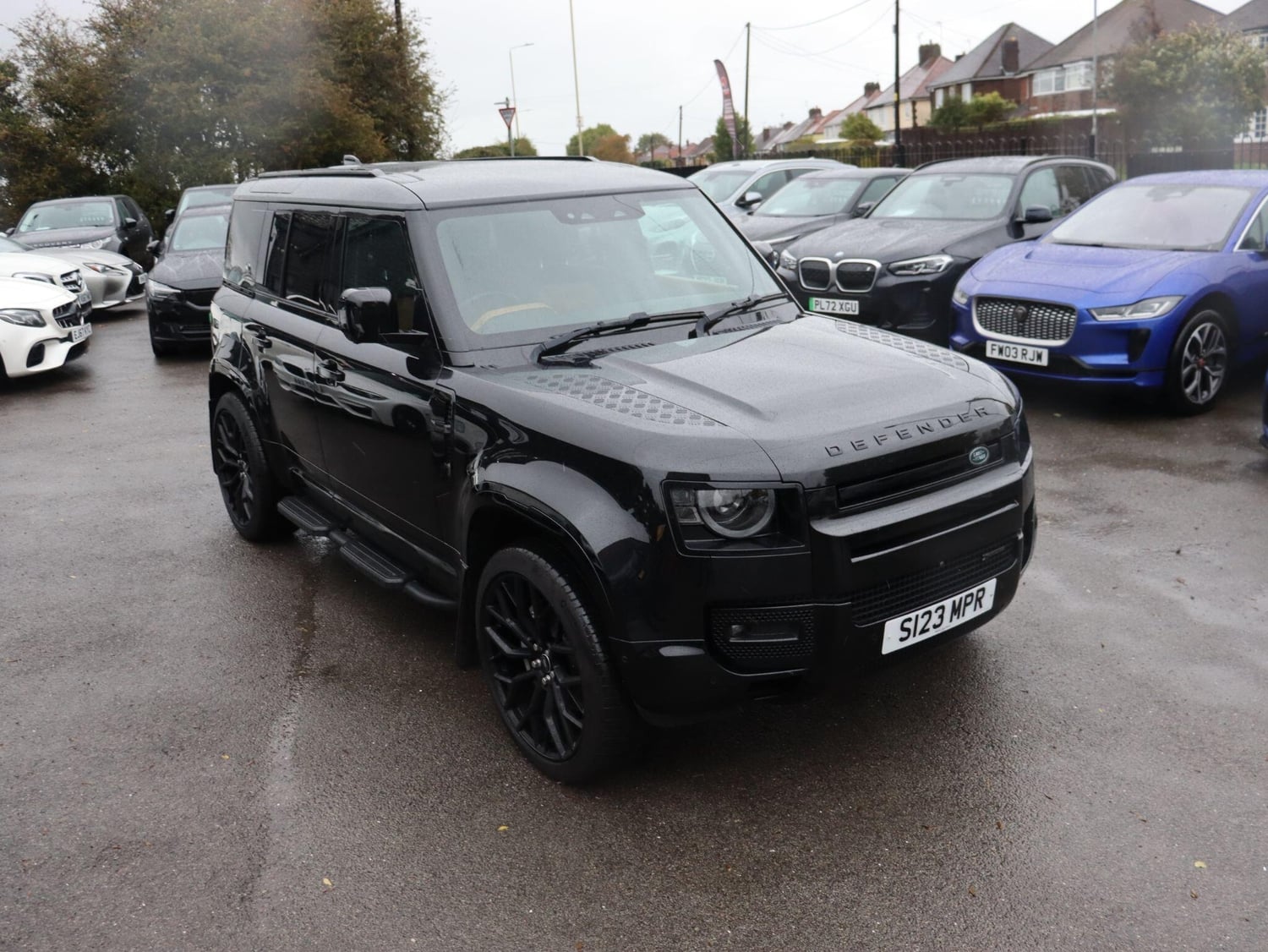 Land Rover Defender 110 2023 - Cars