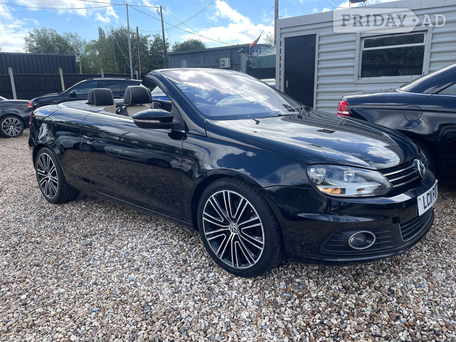 Volkswagen Eos 2011 in Farnham